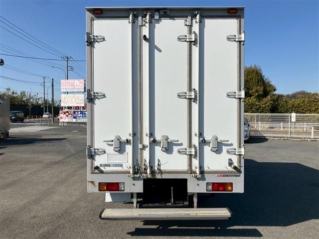 HINO DUTRO 2017 Image 31