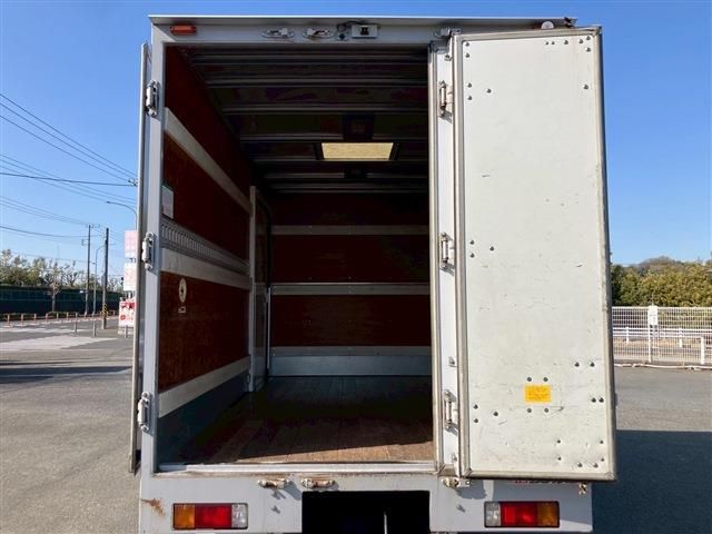 HINO DUTRO 2017 Image 31