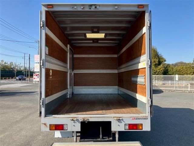 HINO DUTRO 2017 Image 31