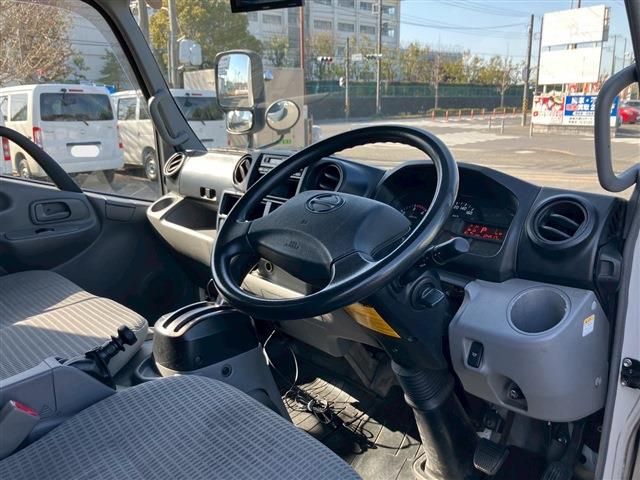 HINO DUTRO 2017 Image 31