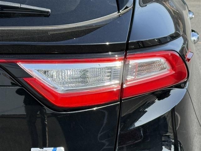 TOYOTA HARRIER HYBRID 2017 Image 31