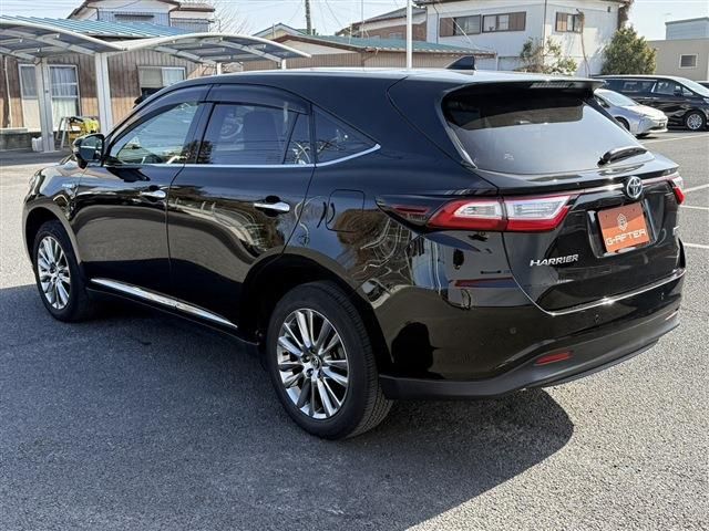 TOYOTA HARRIER HYBRID 2017 Image 31