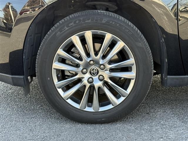 TOYOTA HARRIER HYBRID 2017 Image 31