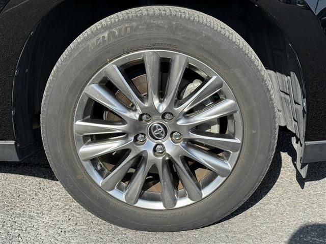 TOYOTA HARRIER HYBRID 2017 Image 31