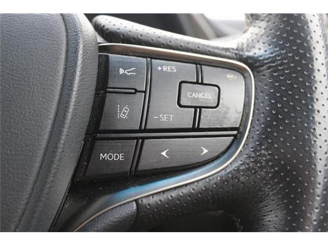 TOYOTA LEXUS ES300H 2019 Image 31