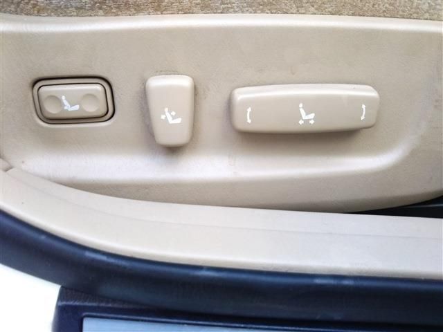 TOYOTA CROWN SEDAN 2003 Image 31