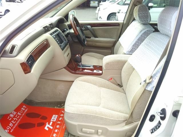 TOYOTA CROWN SEDAN 2003 Image 31