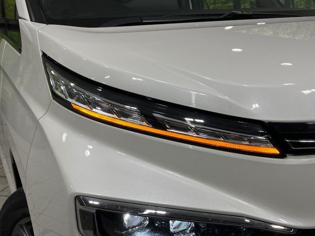 TOYOTA VOXY 4WD 2025 Image 31