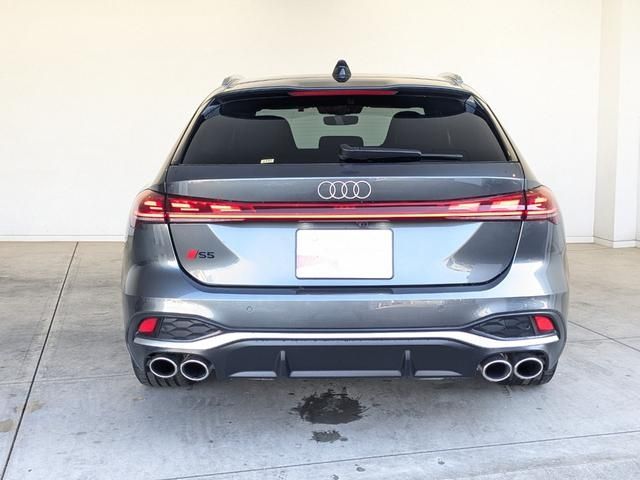 AUDI S5 AVANT 2025 Image 31