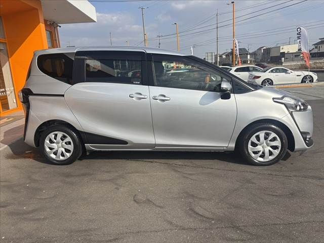 TOYOTA SIENTA 2017 Image 31