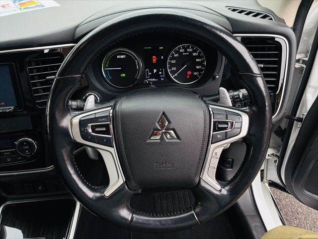 MITSUBISHI OUTLANDER PHEV 2016 Image 31