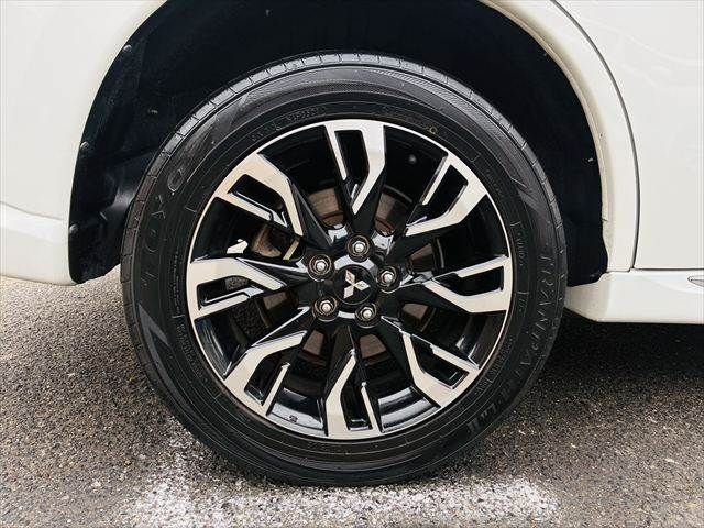 MITSUBISHI OUTLANDER PHEV 2016 Image 31