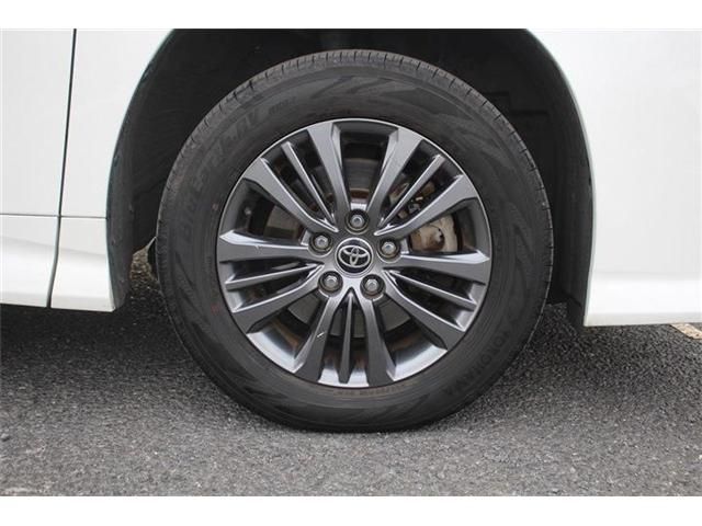 TOYOTA VOXY HYBRID 4WD 2022 Image 31