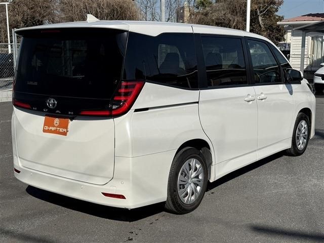 TOYOTA NOAH 2022 Image 31