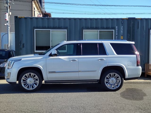 CADILLAC ESCALADE 2017 Image 31