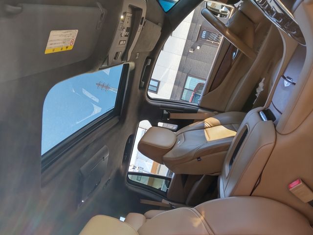 CADILLAC ESCALADE 2017 Image 31