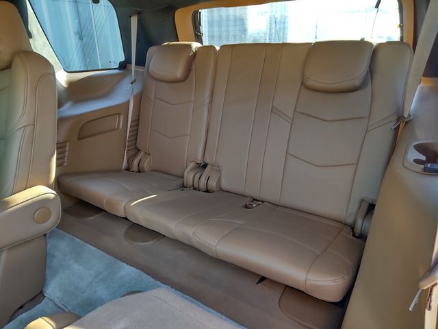 CADILLAC ESCALADE 2017 Image 31