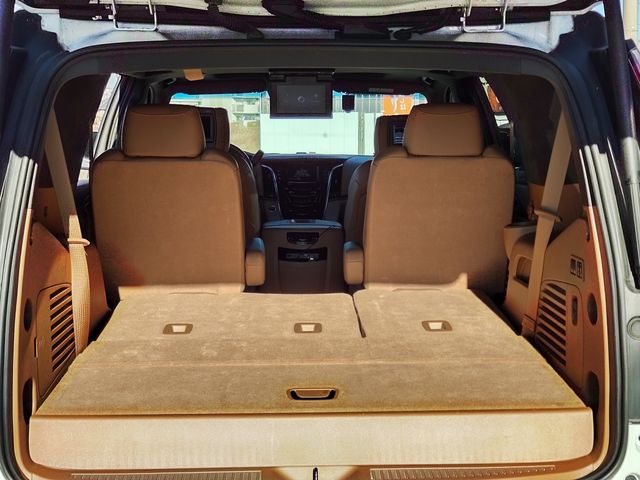 CADILLAC ESCALADE 2017 Image 31