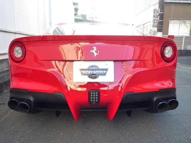 FERRARI F12 2013 Image 31