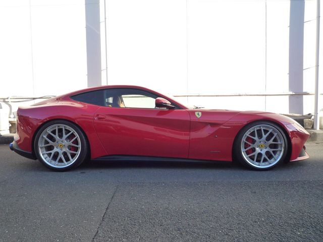 FERRARI F12 2013 Image 31