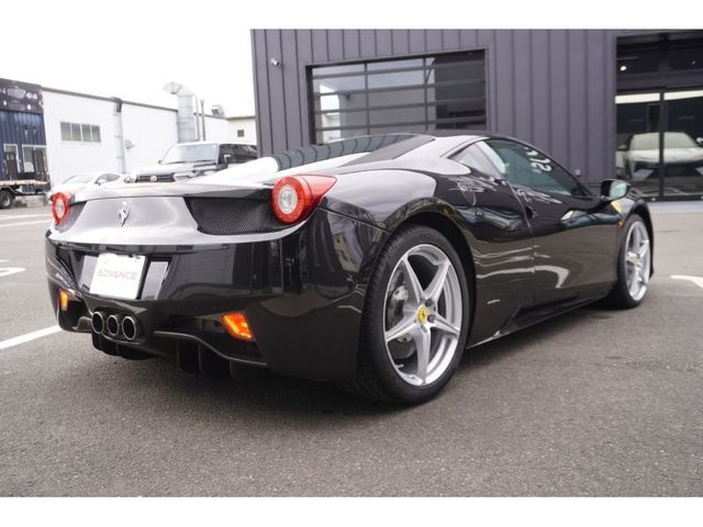 FERRARI 458 ITALIA 2010 Image 31