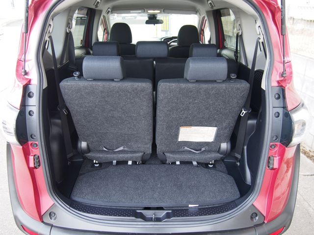 TOYOTA SIENTA 2018 Image 31