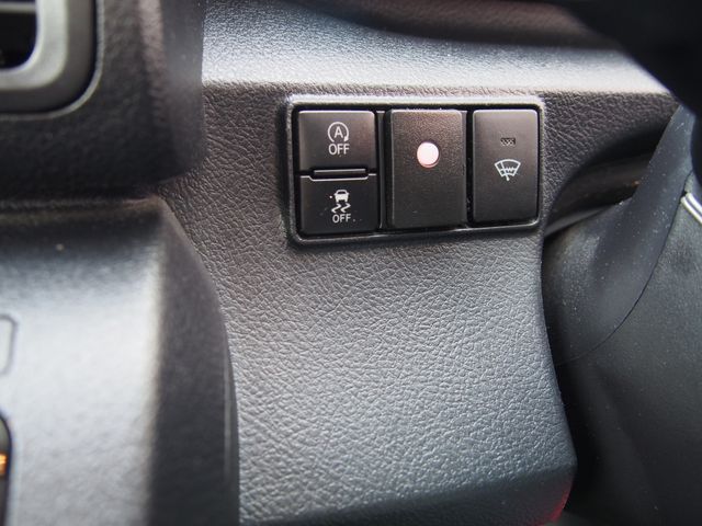 TOYOTA SIENTA 2018 Image 31