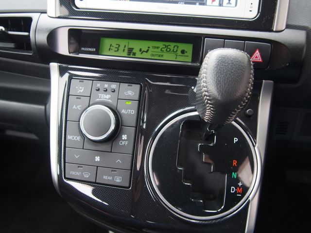 TOYOTA WISH 2013 Image 31
