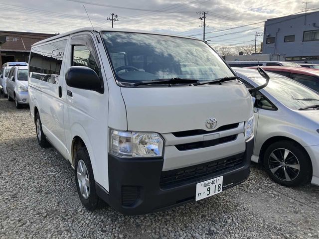 TOYOTA HIACE VAN 4WD 2019 Image 31