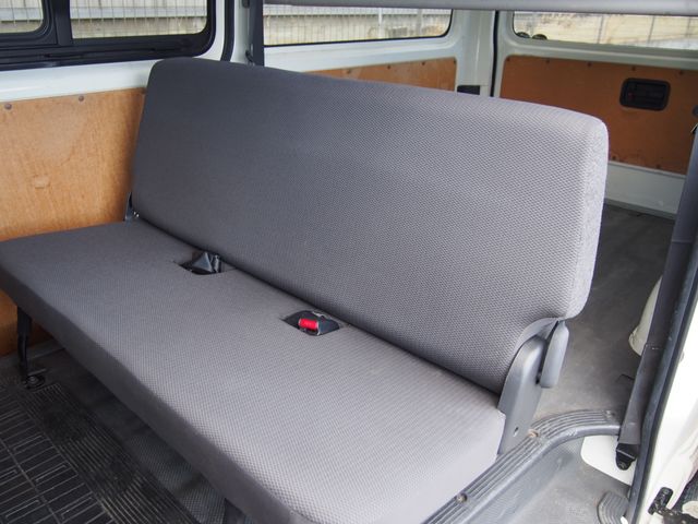 TOYOTA HIACE VAN 4WD 2019 Image 31