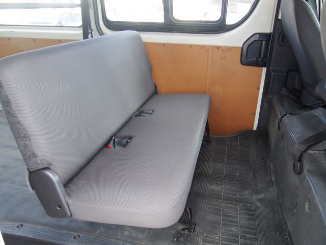 TOYOTA HIACE VAN 4WD 2019 Image 31