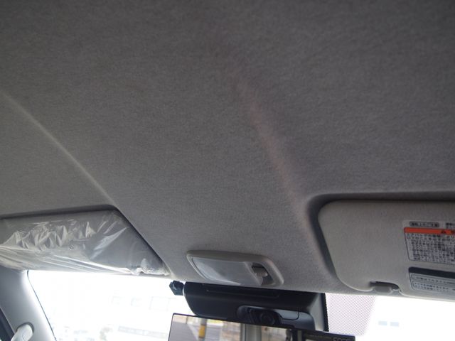 TOYOTA HIACE VAN 4WD 2019 Image 31