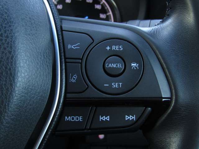 TOYOTA HARRIER 2WD 2022 Image 31