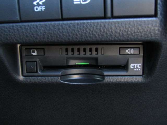 TOYOTA HARRIER 2WD 2022 Image 31