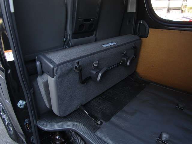 TOYOTA HIACE VAN 4WD 2017 Image 31