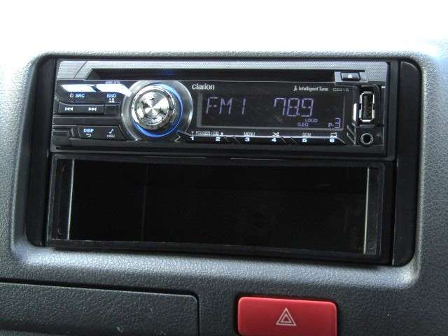 TOYOTA HIACE VAN 4WD 2017 Image 31