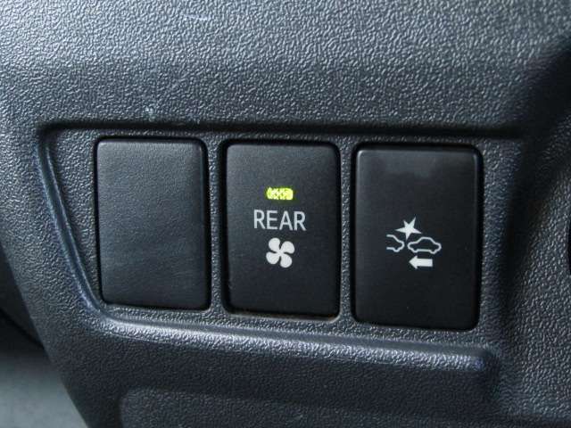 TOYOTA HIACE VAN 4WD 2017 Image 31