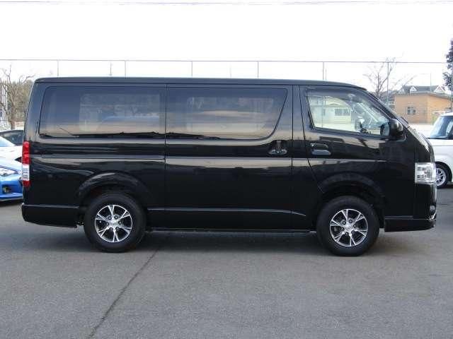 TOYOTA HIACE VAN 4WD 2017 Image 31