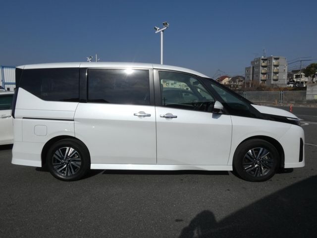 NISSAN SERENA  WG 2023 Image 31
