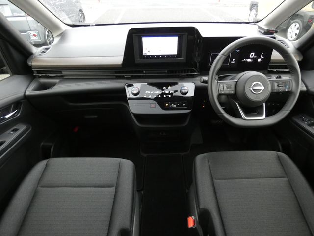 NISSAN SERENA  WG 2025 Image 31