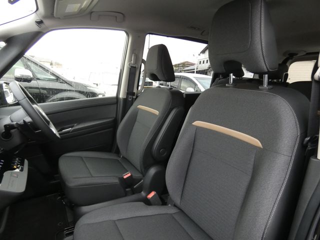 NISSAN SERENA  WG 2025 Image 31