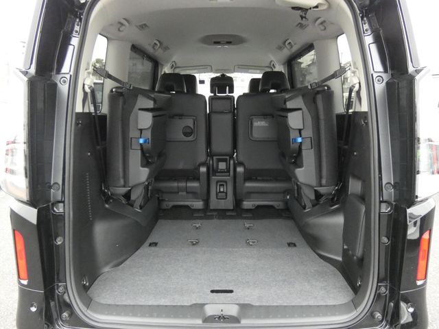 NISSAN SERENA  WG 2025 Image 31