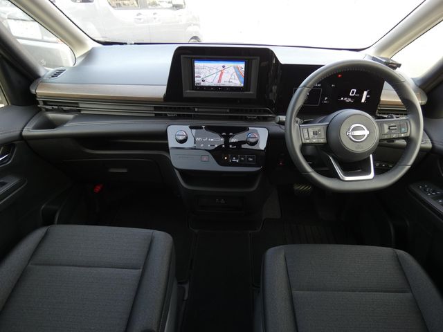 NISSAN SERENA  WG 2025 Image 31