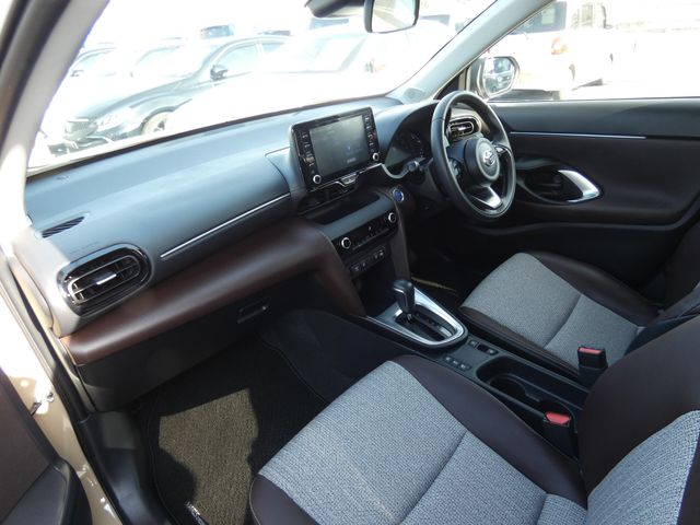 TOYOTA YARIS CROSS HYBRID 2022 Image 31