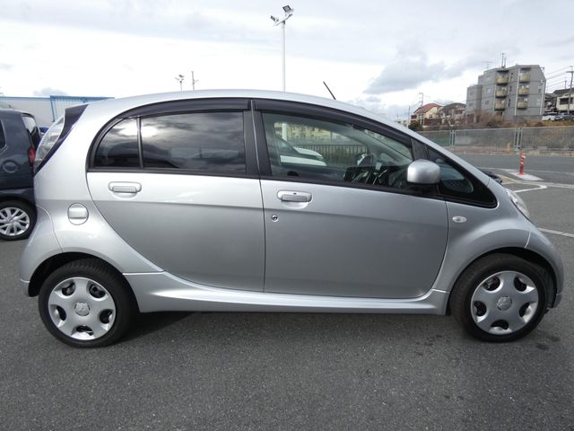 MITSUBISHI I-MIEV 2019 Image 31