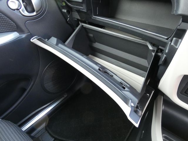 MITSUBISHI I-MIEV 2019 Image 31