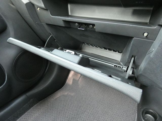 NISSAN LATIO 2016 Image 31