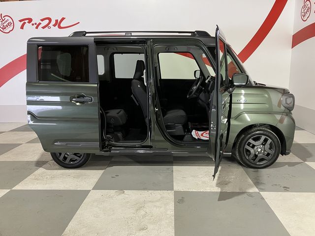 SUZUKI SPACIA GEAR 4WD 2024 Image 31