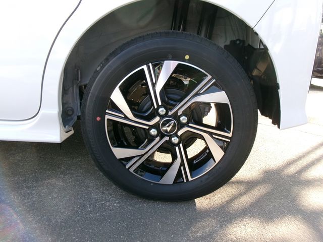 DAIHATSU TANTO CUSTOM 2025 Image 31