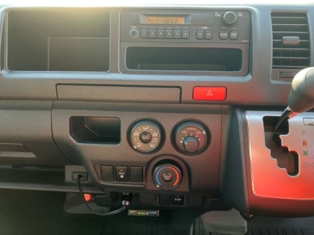 TOYOTA HIACE WAGON 4WD 2020 Image 31